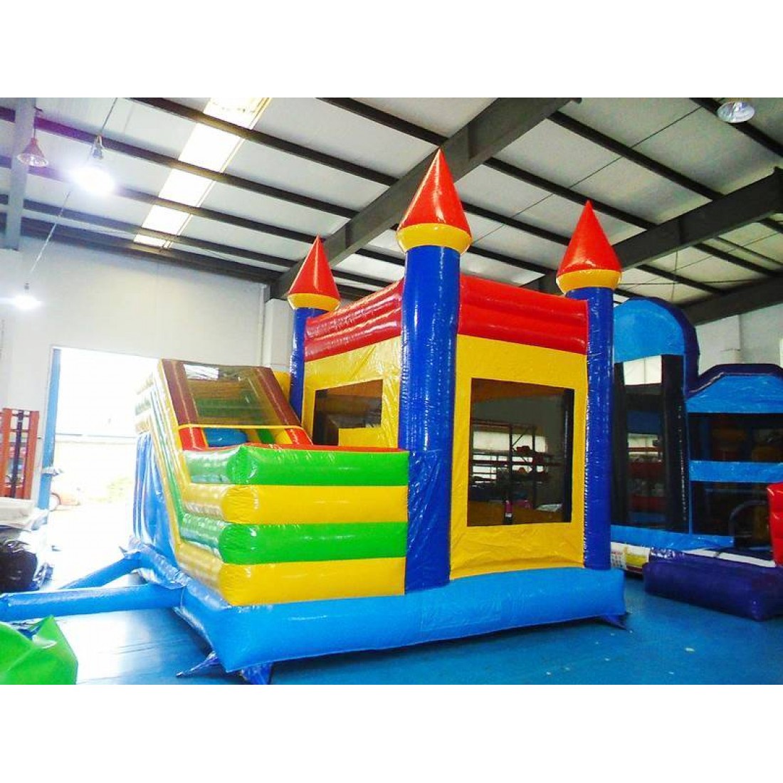 inflatable jumpy house